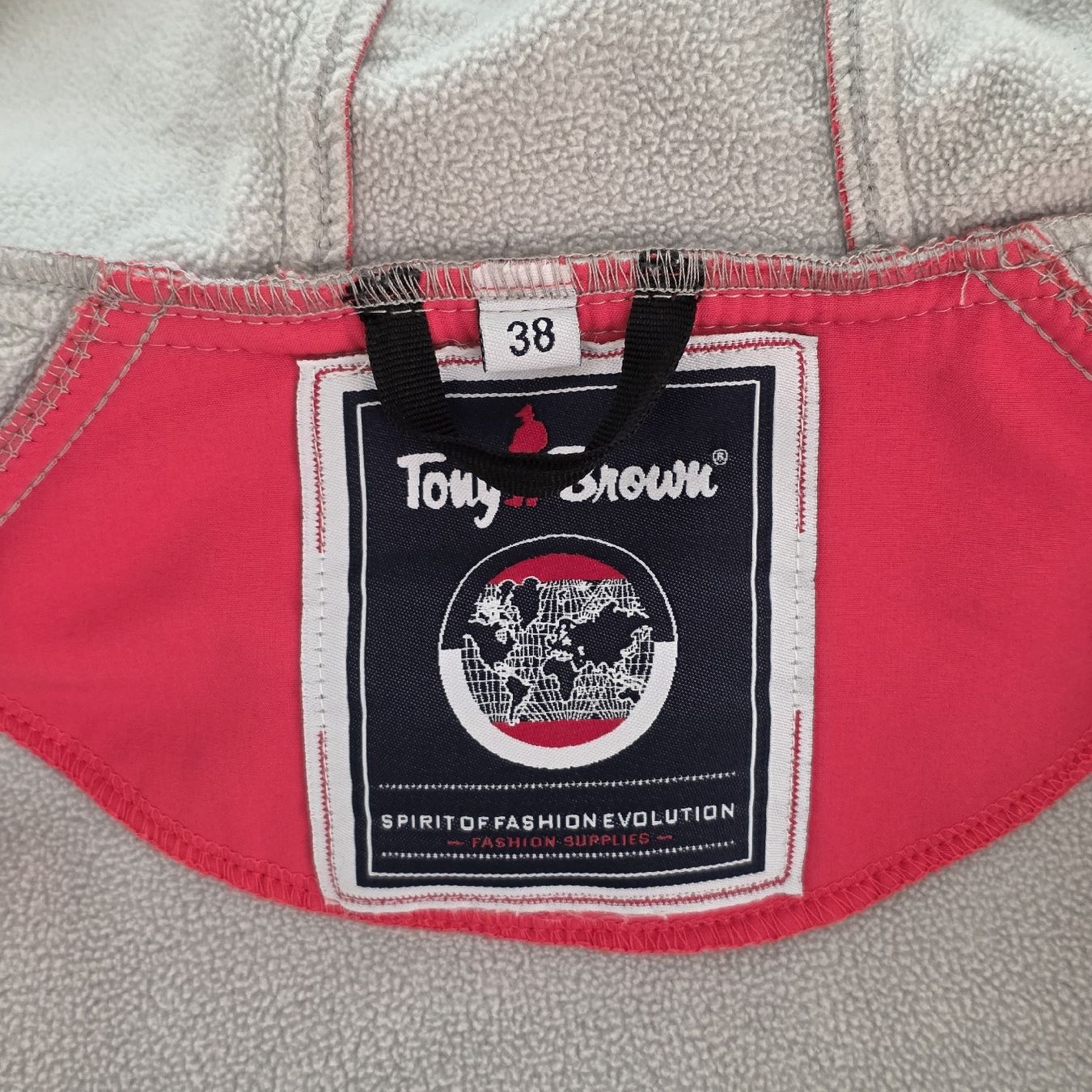 Vestes: Tony Brown Softshelljacke rot/dunkelblau Grösse 38  – D'occasion à Rheinsulz par Gilea 5