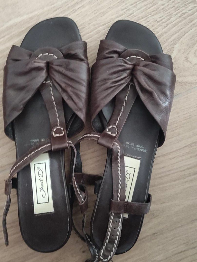 Damenschuhe: Damen Sommer Lederschuh 37 – Gebraucht aus Effretikon von fay_25nm