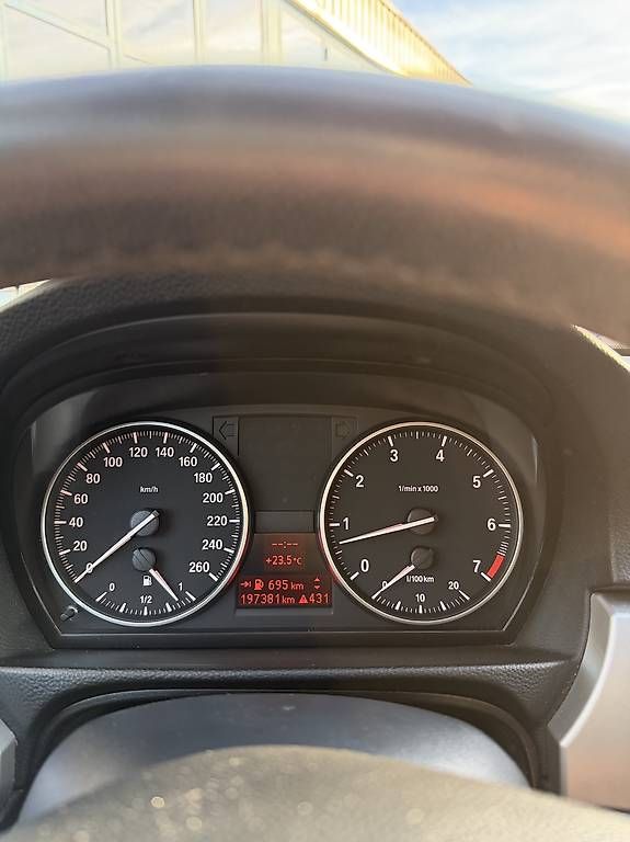 Automobili: BMW 318i – Usato da Glattbrugg venduto da omarmirgen 4