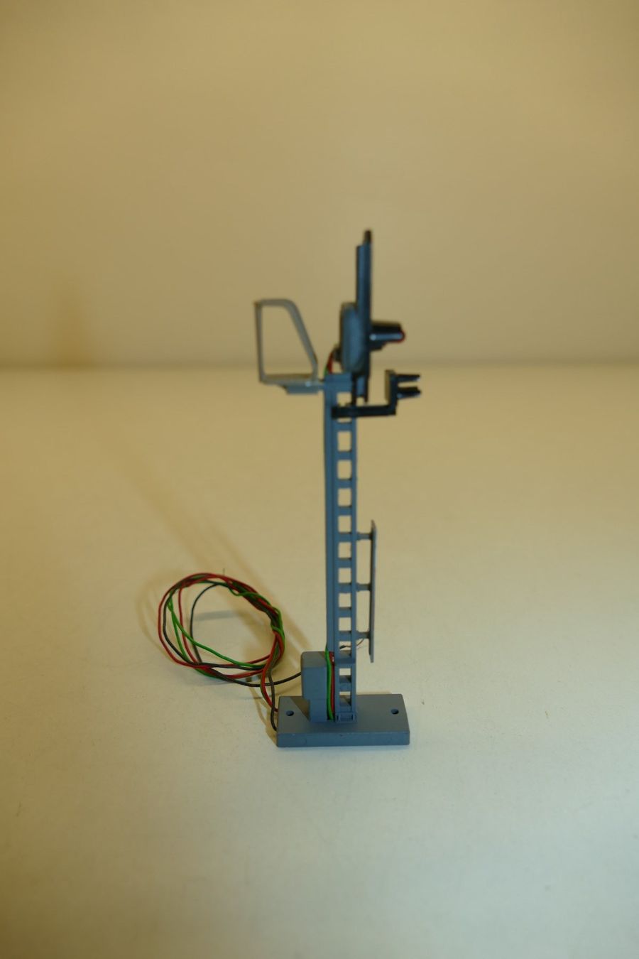 Fleischmann Modelleisenbahnen: Fleischmann H0: Licht-Hauptsignal – Neu (gemäss Beschreibung) aus Niederhasli von rail-duerst 1