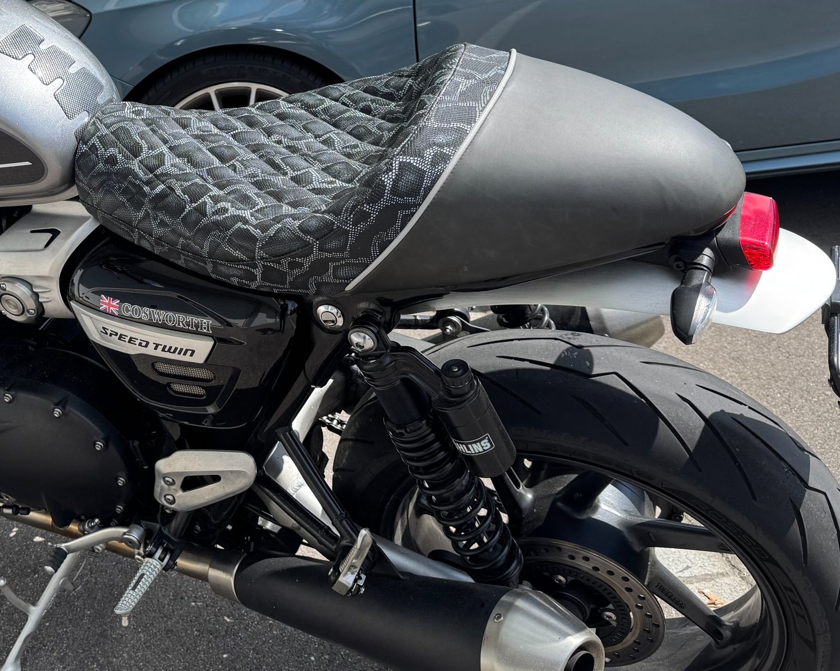 Triumph Tutti i ricambio per moto: Corbin Sollo Motorrad-Sitz 'Gunfighter' für Triumph 2020 – Nuovo (secondo la descrizione) da Zürich venduto da Meierene 3