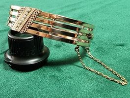 Art Deco Goldiges Armband Armreif mit Saatperlen