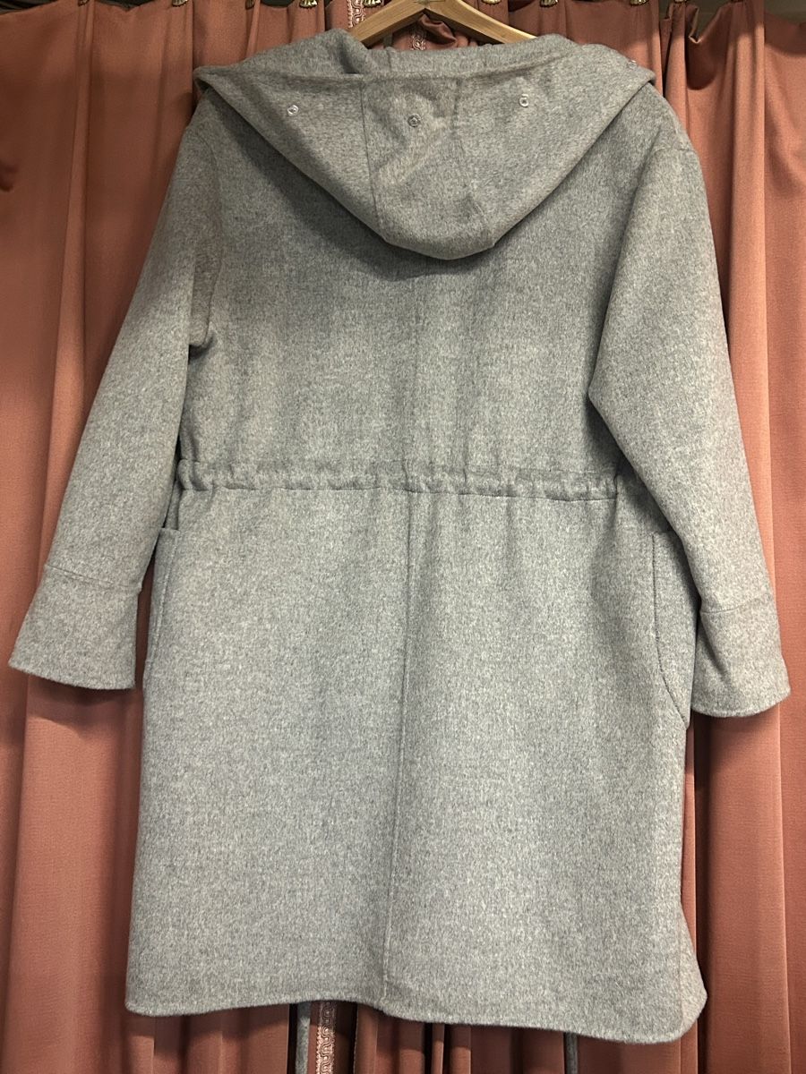 Escada Mäntel: ESCADA Mantel, mit Kapuze, Grösse 38, wie neu! – Gebraucht aus Köniz von mimi612 1