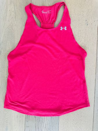 Under Armour top S-M