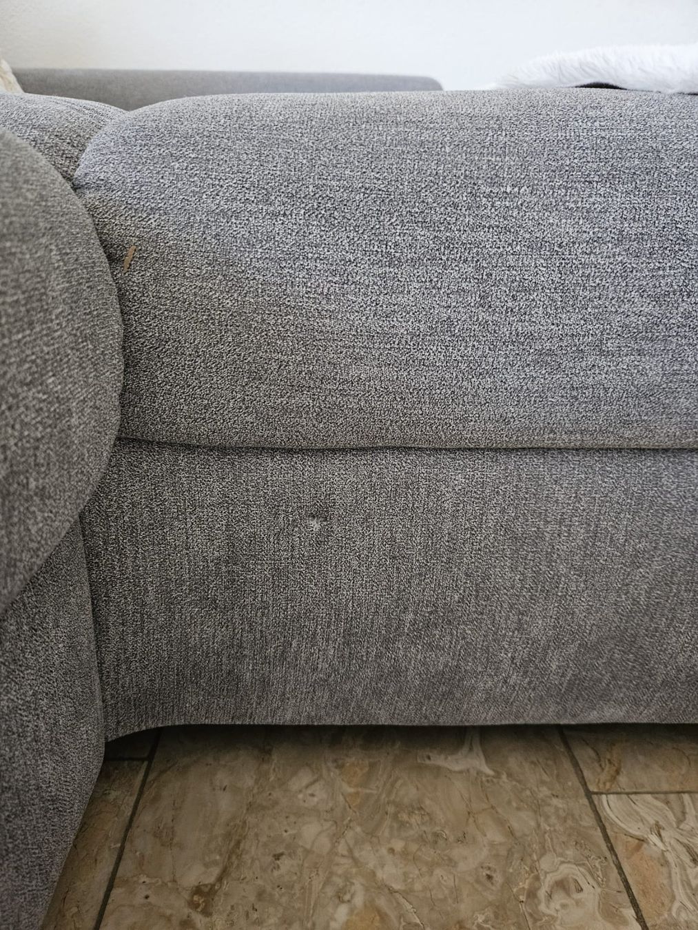 Sofas: Gemütliches Ecksofa mit ausziehbarer Sitzfläche – D'occasion à Möhlin par eltonno1981 4