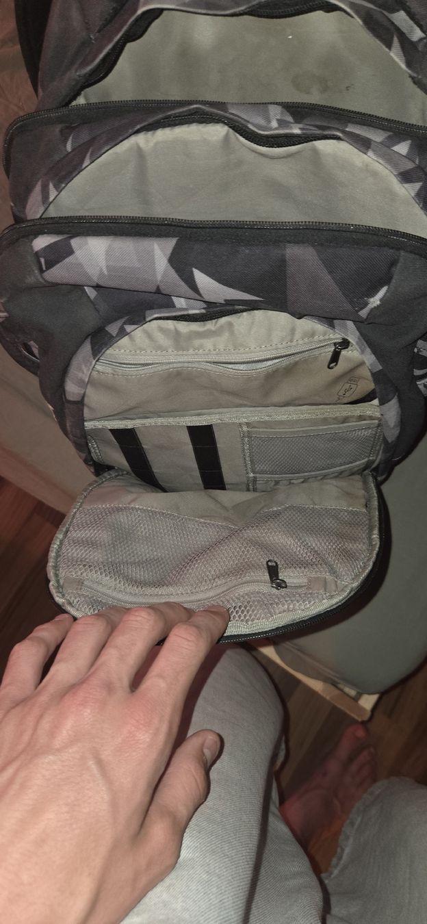 Satch Borse & Zaini: Rucksack Satch Scherbenmuster gutem Zustand – Usato da Remigen venduto da gia_r6nx 2