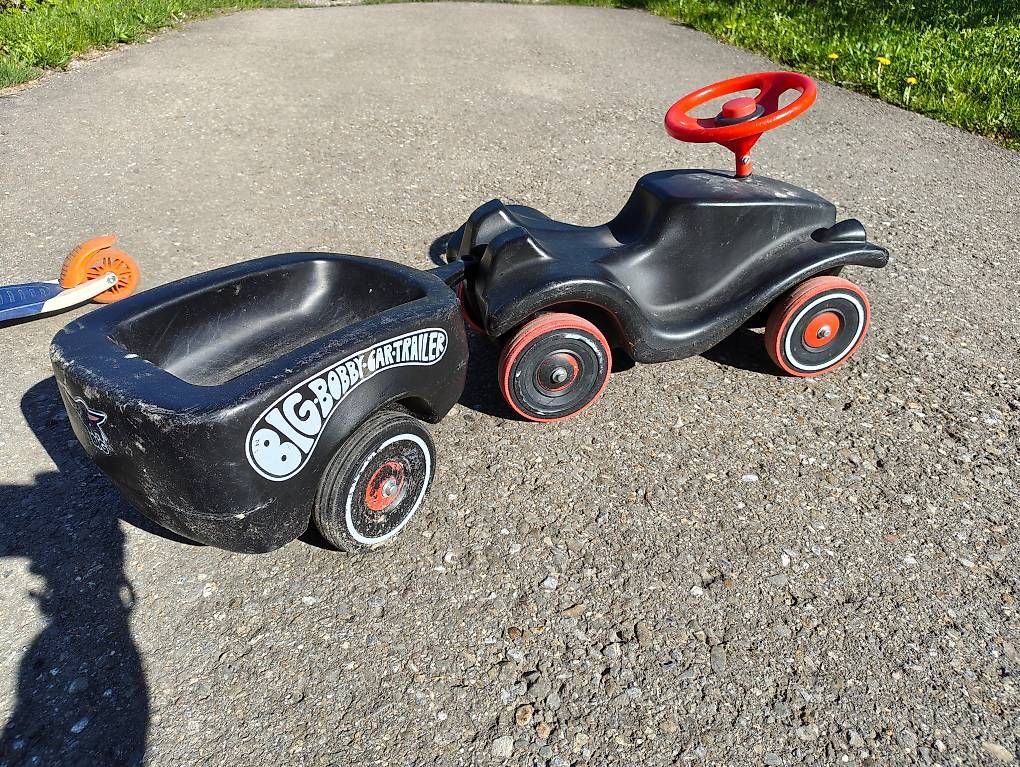 Fahrzeuge für Kinder: Bobby Car mit Anhänger – Gebraucht aus Goldingen von patrick080