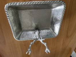 Schale mit Hirschkopf/Geweih.