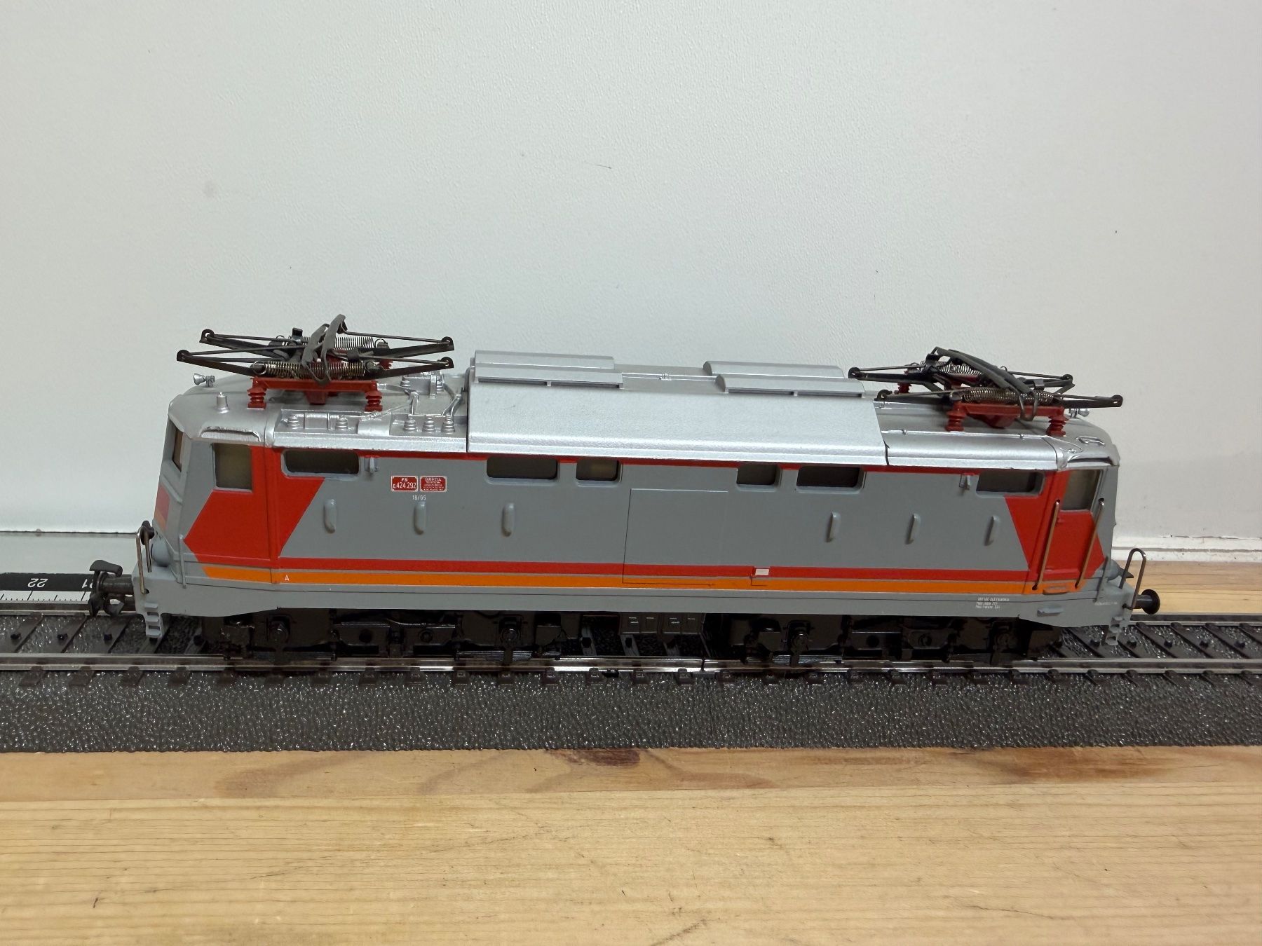 Märklin Modellini di ferrovie: Märklin 3162 Spur H0 E-Lok E 424 FS – Usato da Büsserach venduto da ModellbahnDepot 2