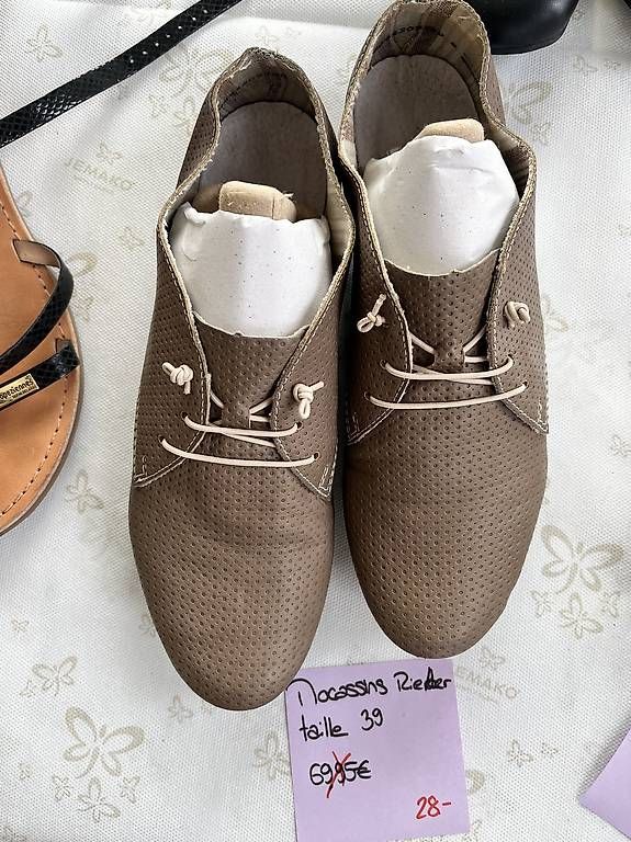 Scarpe da donna: Mocassin Riecker taille 38 – Usato da Villars-le-Terroir venduto da Sansan82