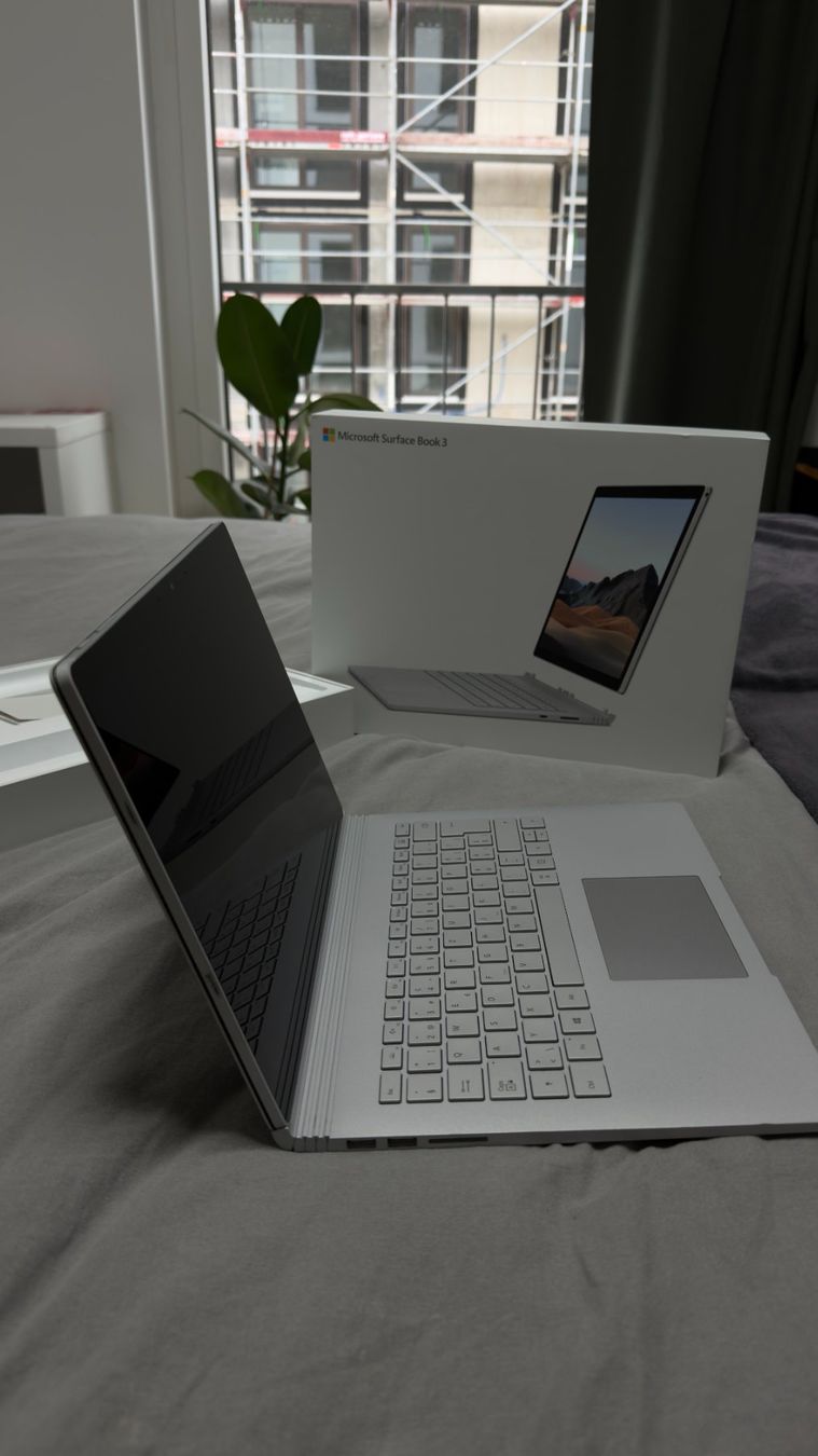 Microsoft Notebook: Microsoft Surface Book 3 inklusive Stift und Ladegerät – Usato da Burgdorf venduto da dev_q9t2 2