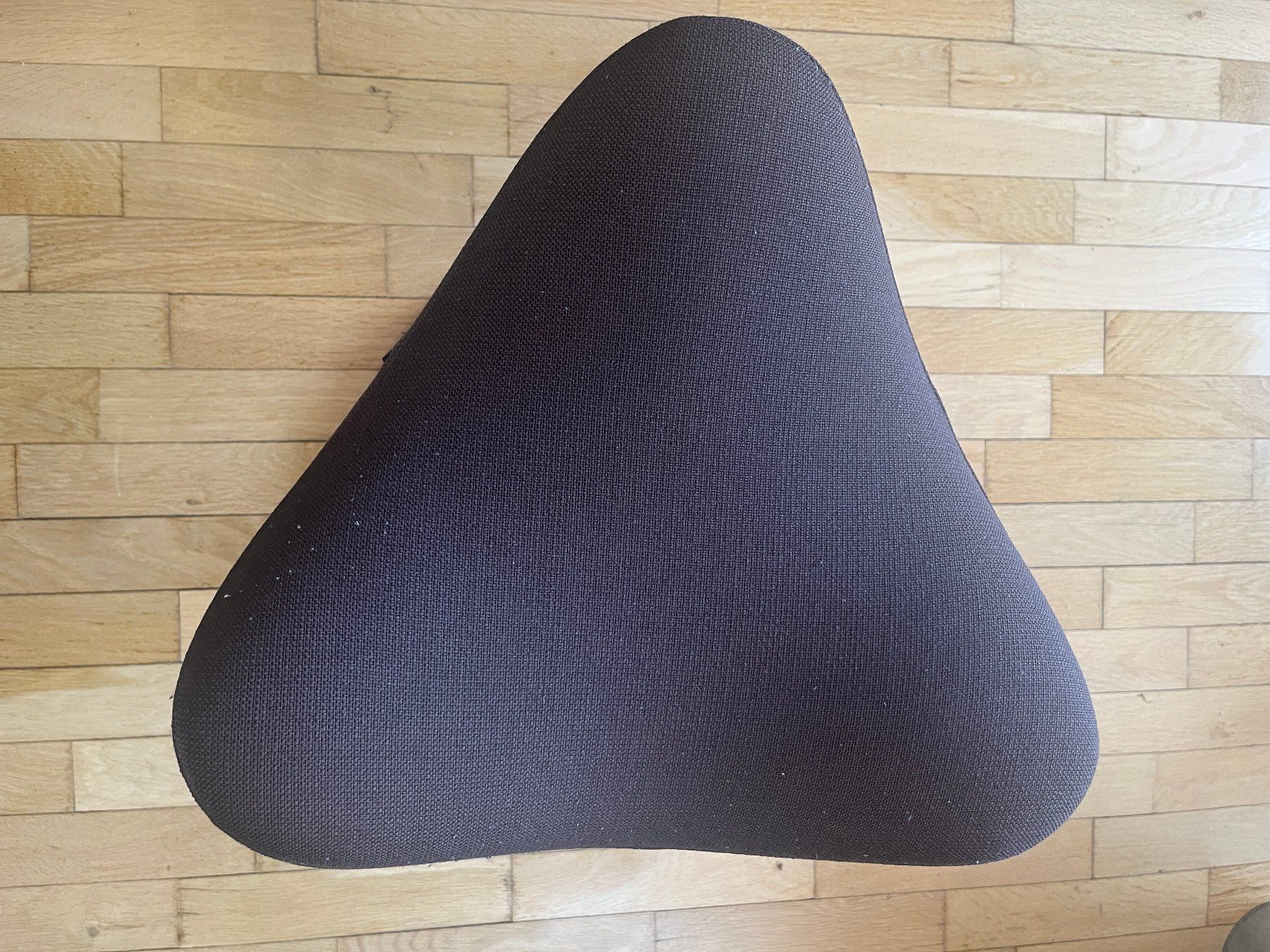Varier Sgabelli: Hocker Variér Move, Sitzfläche Wolle, dunkelbraun, – Usato da Stein AR venduto da thoko2010 2