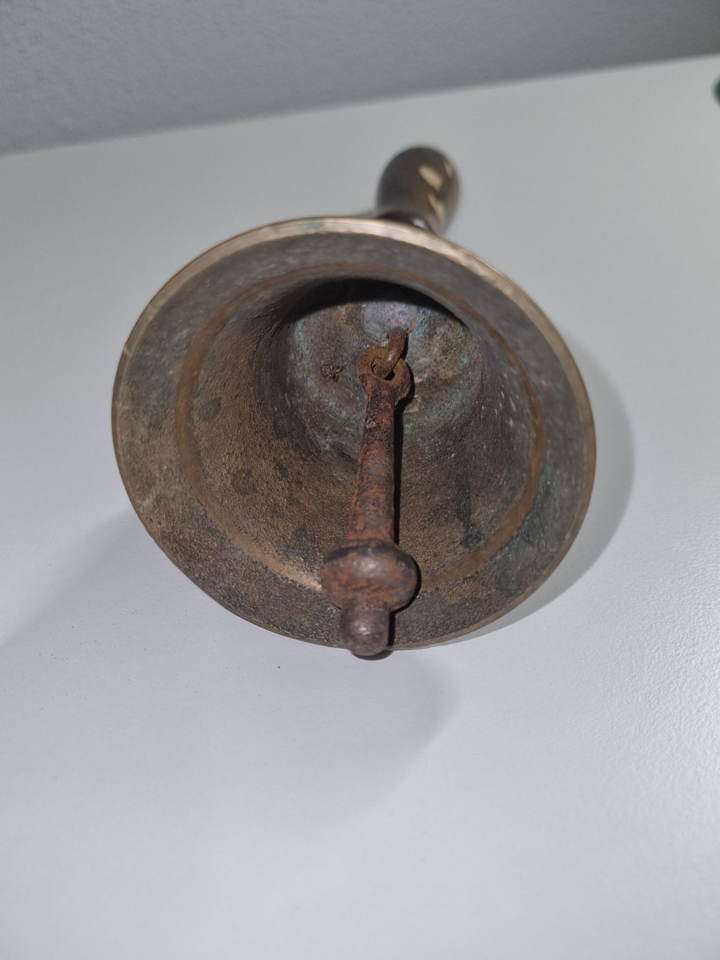 Glocken & Treicheln: Alte Butler / Handglocke – Gebraucht aus Zofingen von Felpa 2