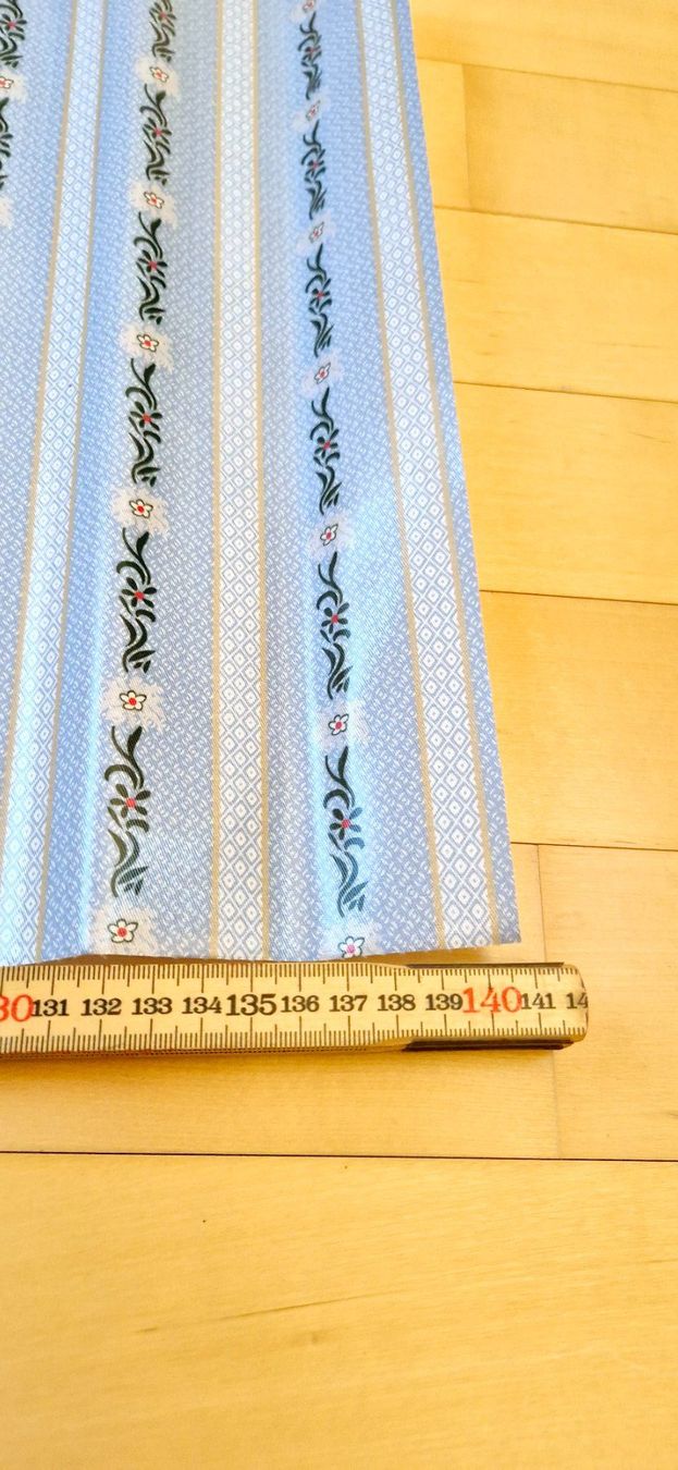 Tessuti: Wachstuch Schwingen / Edelweiss jeansblau – Nuovo e nell'imballaggio originale da Menziken venduto da Zyropa 3
