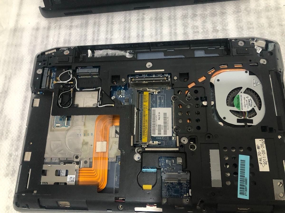 Dell Notebook: Dell Laptop defekt – Usato da Biel-Bienne venduto da alos07 2
