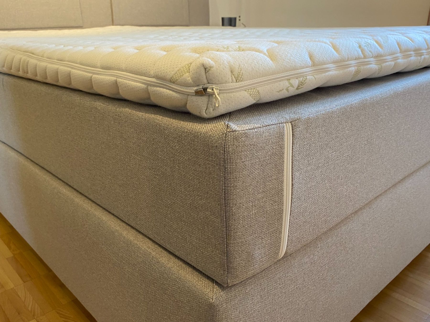 Lits: Boxspring-Bett, 180 cm breit – D'occasion à Eglisau par Claudita1 1