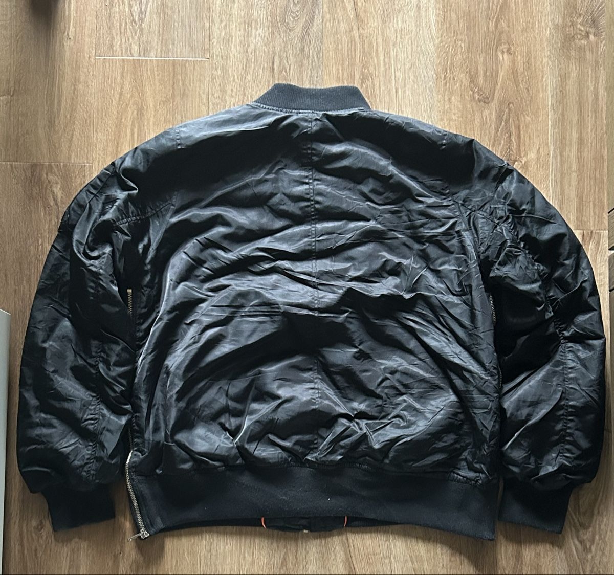 Steve Madden Jacken: Black Steve Madden Bombers – Gebraucht aus Yverdon-les-Bains von Little_M0nster 1