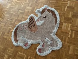 Tapis en forme de licorne doux et décoratif
