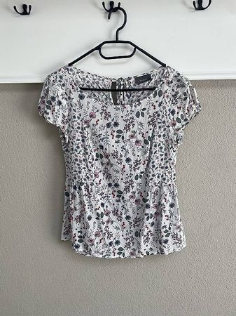 Yessica Bluse mit Blumenmuster  Gr. M