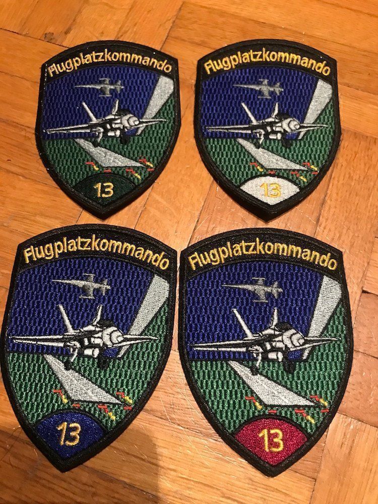 Placchette & Badge: Flugplatzkommando 13  4 patch – Usato da Oberiberg venduto da stab