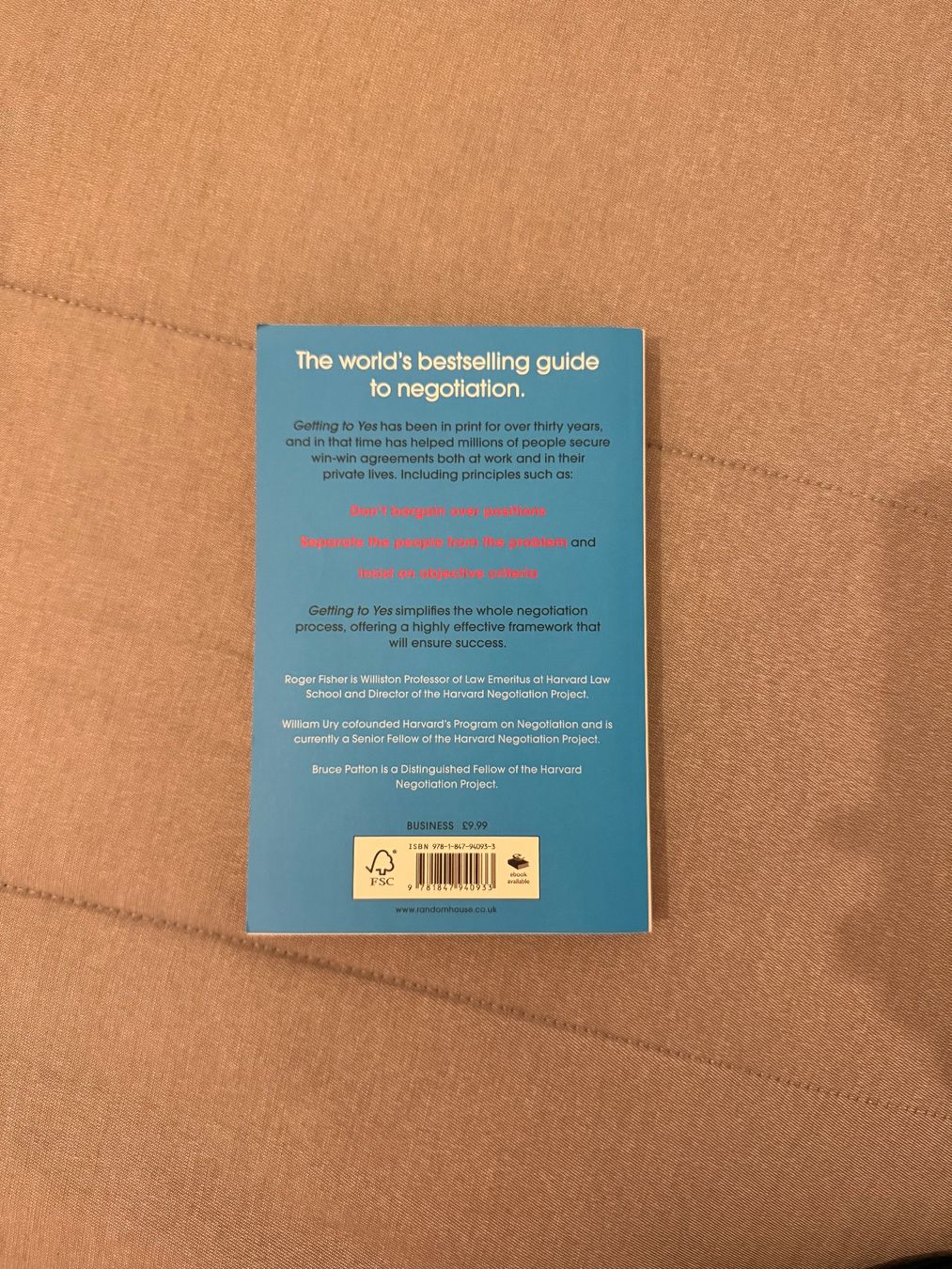 Libri: Getting to Yes: Negotiating Agreement Without Giving In – Usato da Zürich venduto da mei_wvq7 1