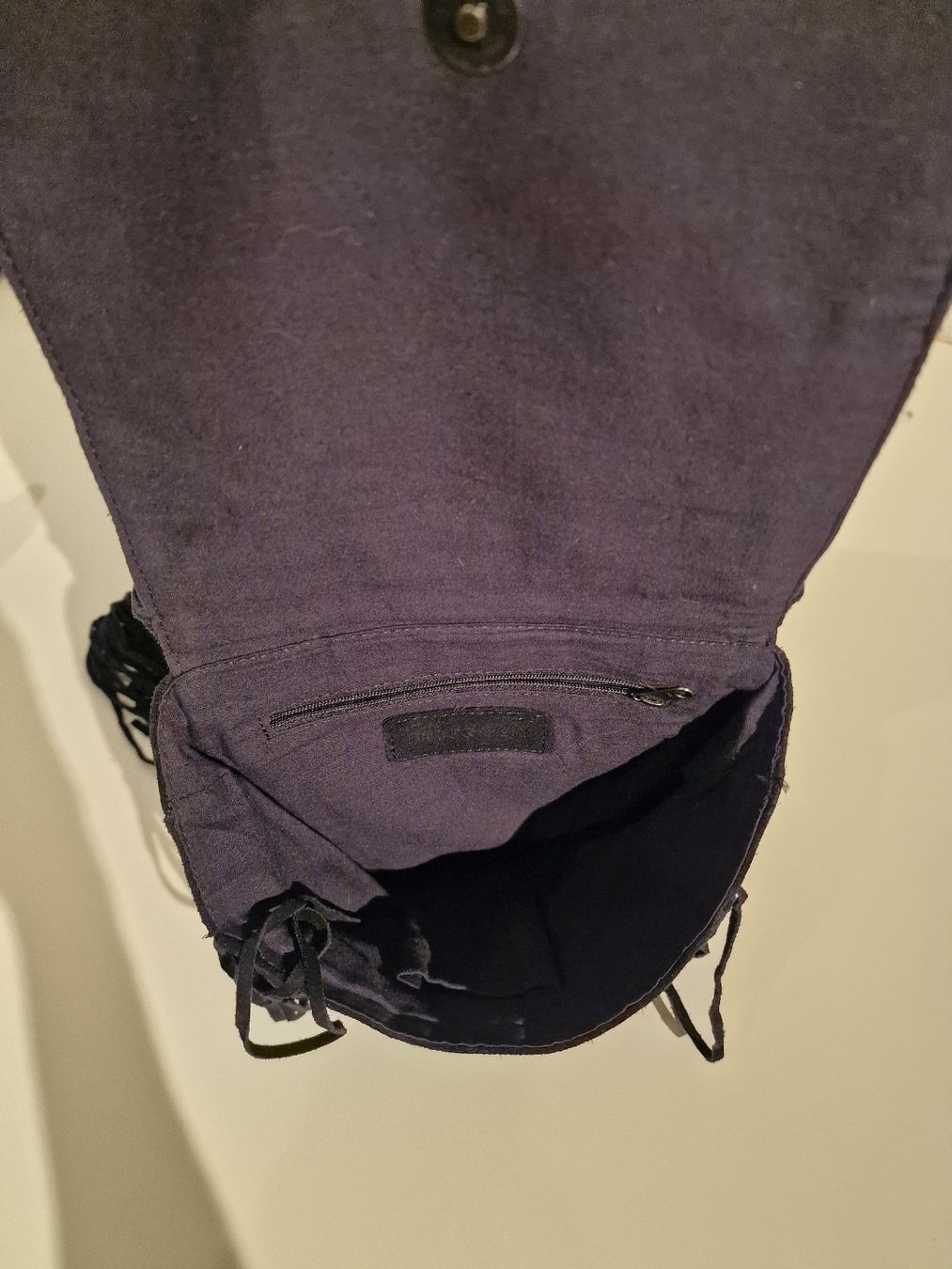 Sacs femmes: Modische Fransen-Tasche von Moddison, schwarz. – D'occasion à St. Margrethen SG par Goldig 1