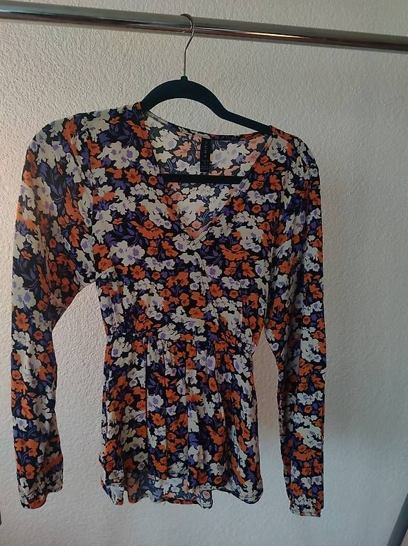 Camicette: Chemisier fleuri taille S – Usato da Fribourg venduto da cou_v62j