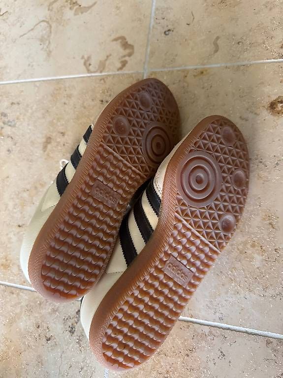 Scarpe da donna: Adidas Spezial 38 2/3 – Usato da Zürich venduto da _nushy 3