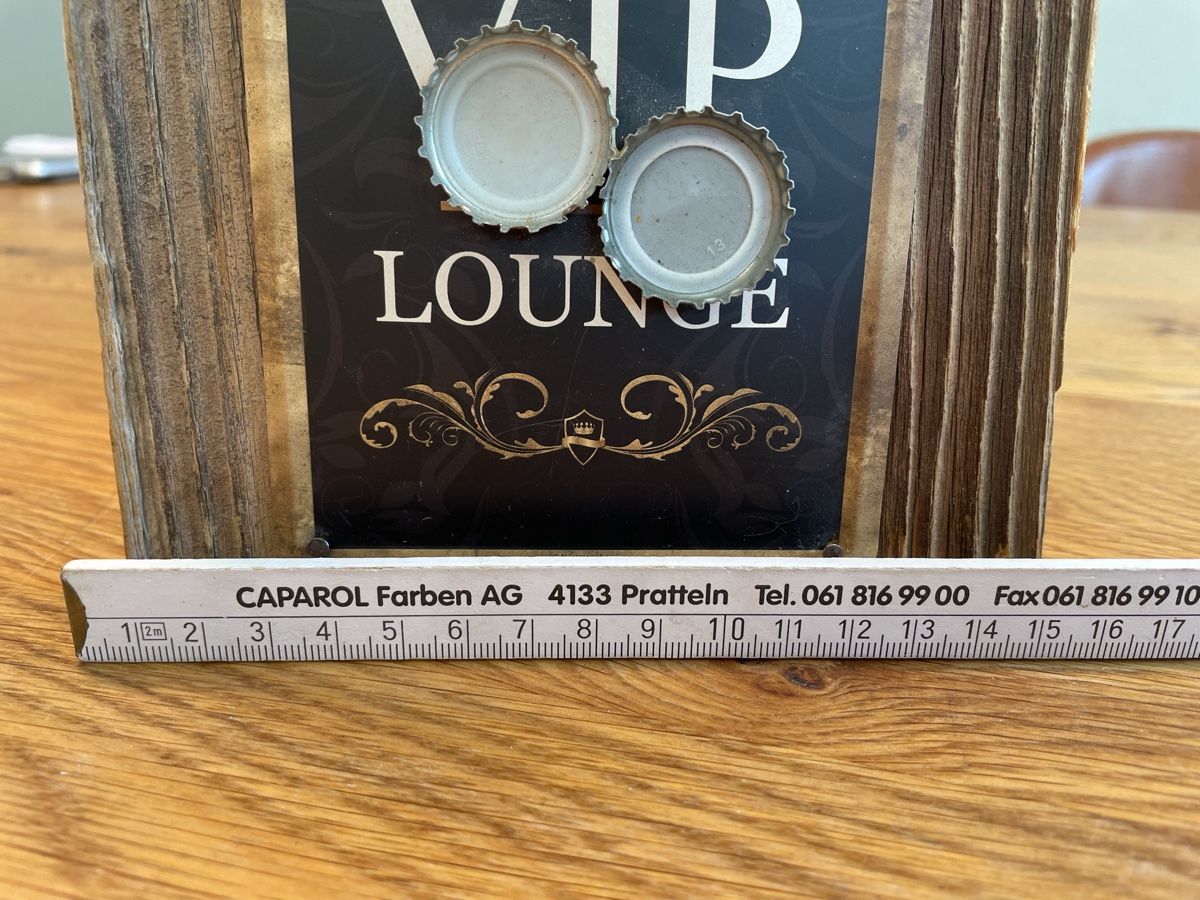 Tutte le decorazioni: Flaschenöffner Holz Deko VIP Lounge – Usato da Niederbüren venduto da poschti 4