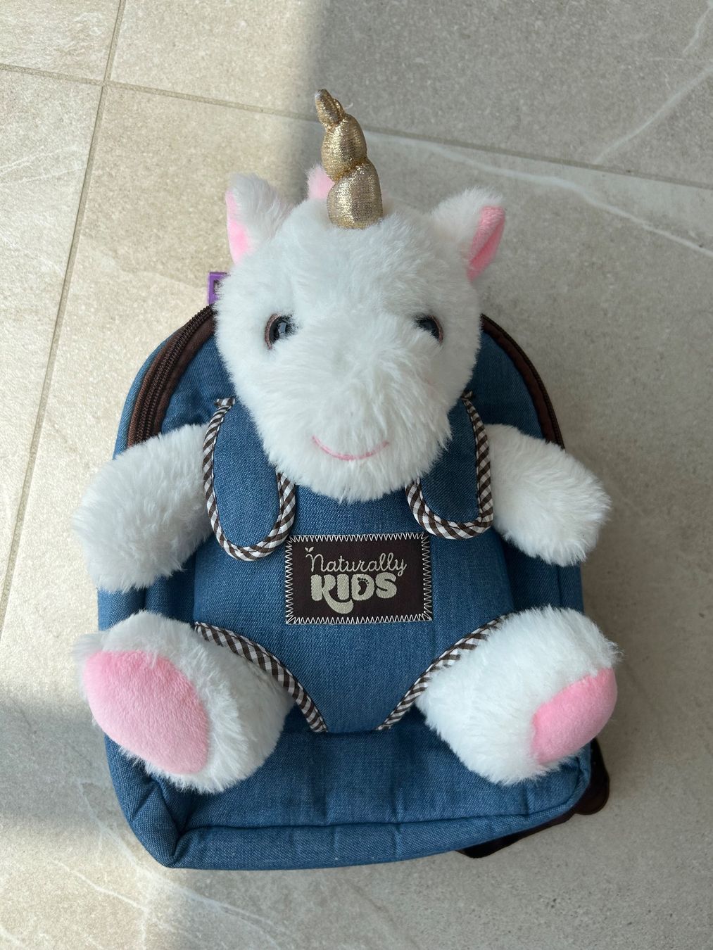 Borse & Zaini: Kinderrucksäckli blau mit Einhornplüschtier – Usato da Wila venduto da mic_xg2f