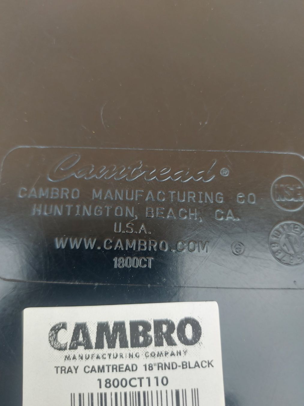 Servierplatten: Gastro-Kellnertablett;  Cambro Camtread Tablett 45cm – Neu und originalverpackt aus Rheinau von profitronic.shop 5