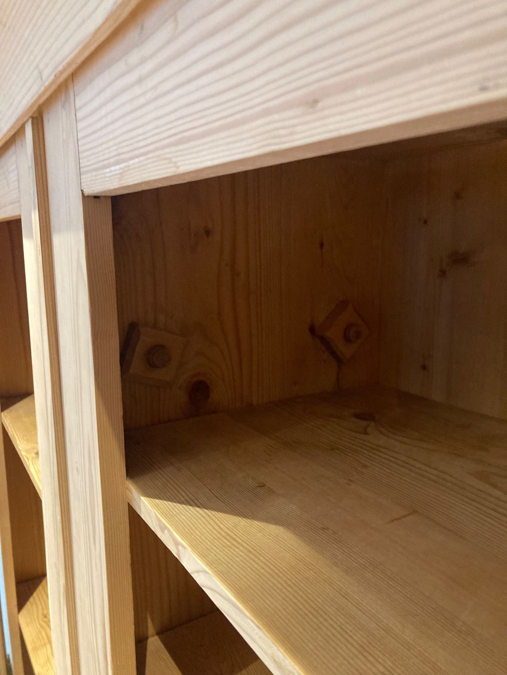 Armadi: Antiker Holzschrank – Usato da Rorschach venduto da Loonimuh 3