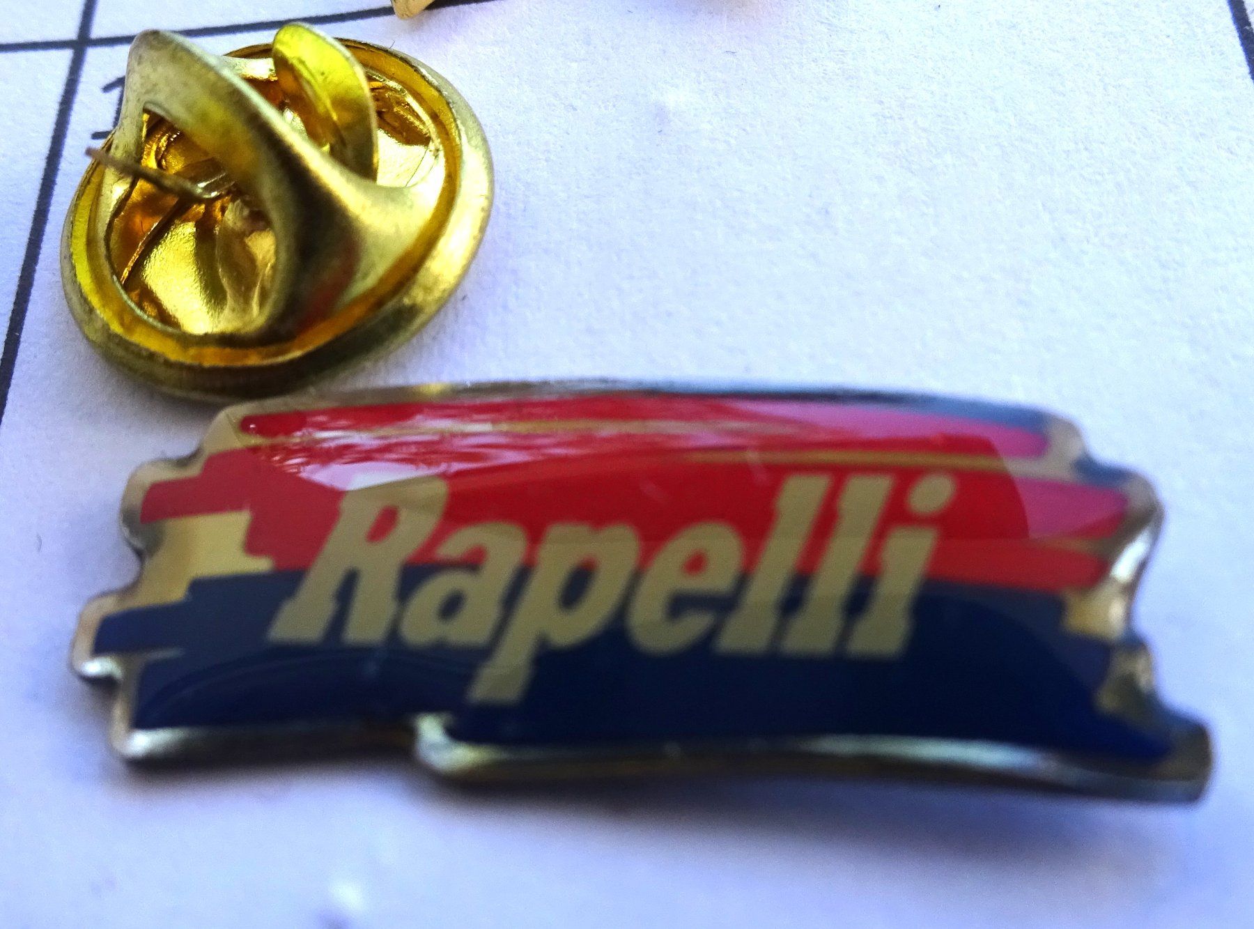 Placchette & Badge: Pin Rapelli  rot blau – Usato da Utzenstorf venduto da BUtter81