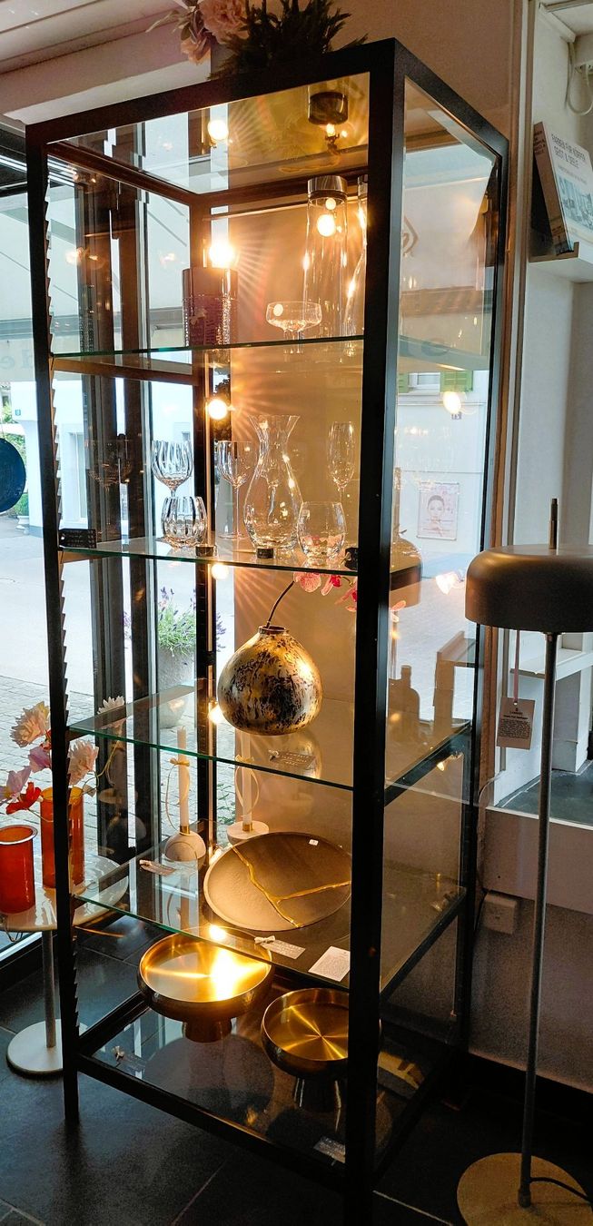 Vitrinen: Lambert Vitrine "Schneewittchen" – Gebraucht aus Altendorf von 62303AMAX