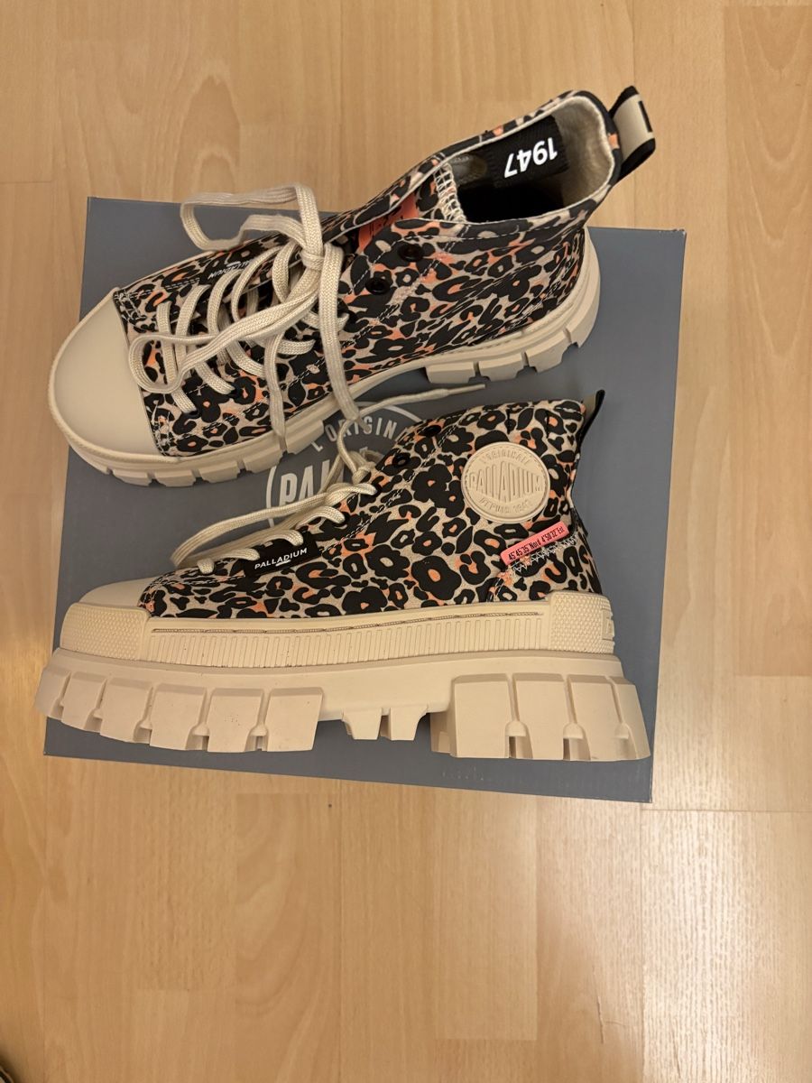 Scarpe da donna: Palladium Ankle Boot, Grösse 37 – Nuovo (secondo la descrizione) da Brütten venduto da gisela777 1