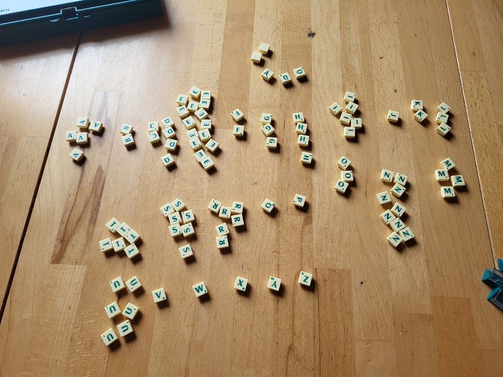 Giochi: Scrabble Spiel - Reise Edition – Usato da Ettiswil venduto da beekeper13 3