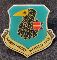 S933 - Pin Narrennest Herten 1958 Vogel-Maske