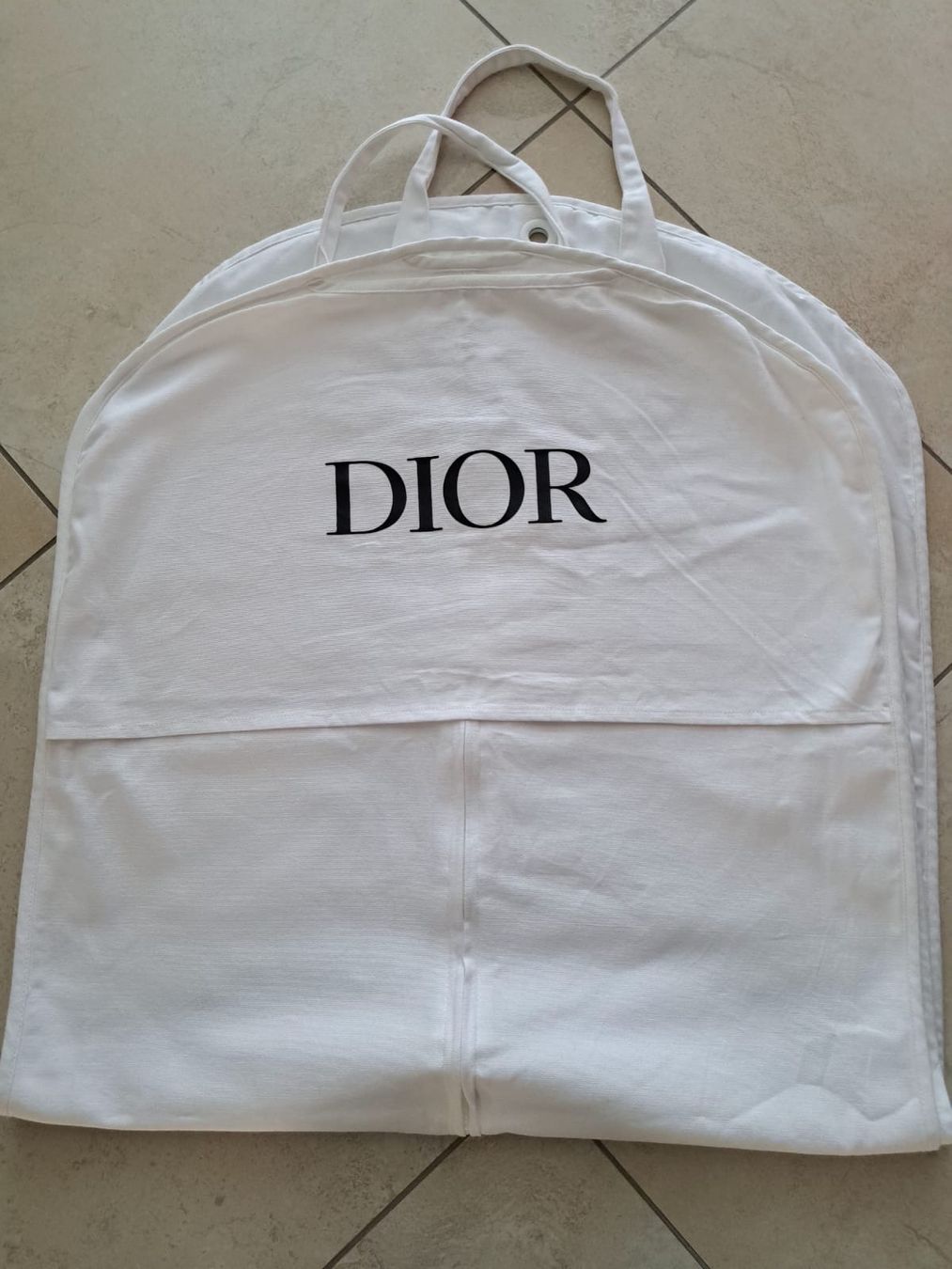 Guardaroba: toller Kleidersack von DIOR – Nuovo e nell'imballaggio originale da Neuhausen am Rheinfall venduto da mariess 3
