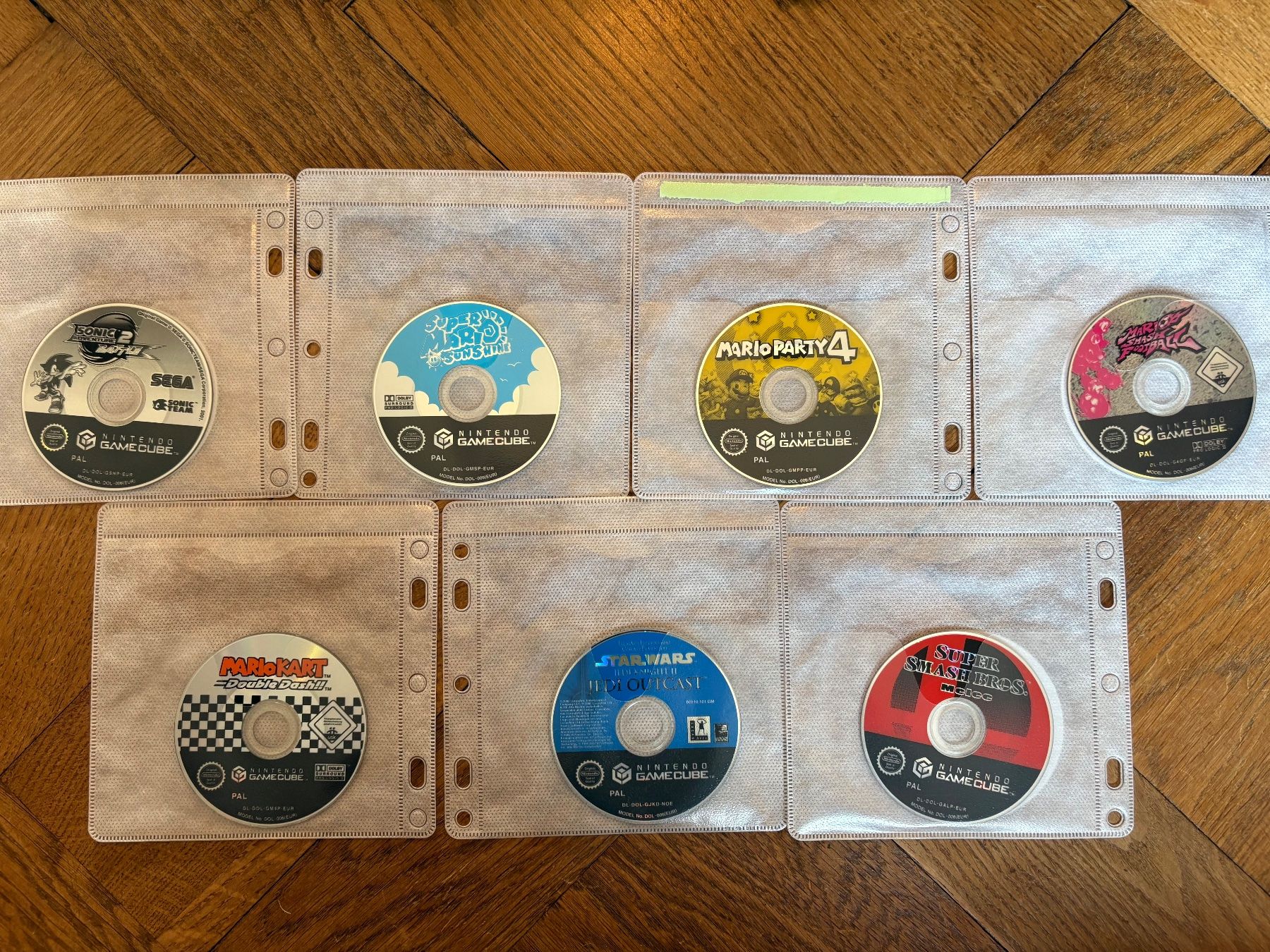 Nintendo Console: Nintendo Gamecube mit 13 Spielen und 5 Controllern – Usato da Zürich venduto da Mathias890 2