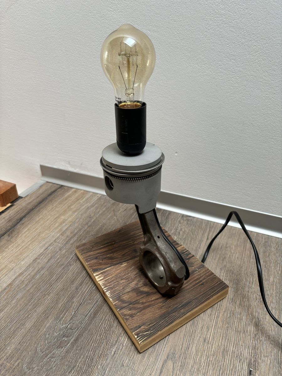 Lampade: Upcycling Tischlampe Kolben Pleuel – Usato da Salvenach venduto da Bali06 2