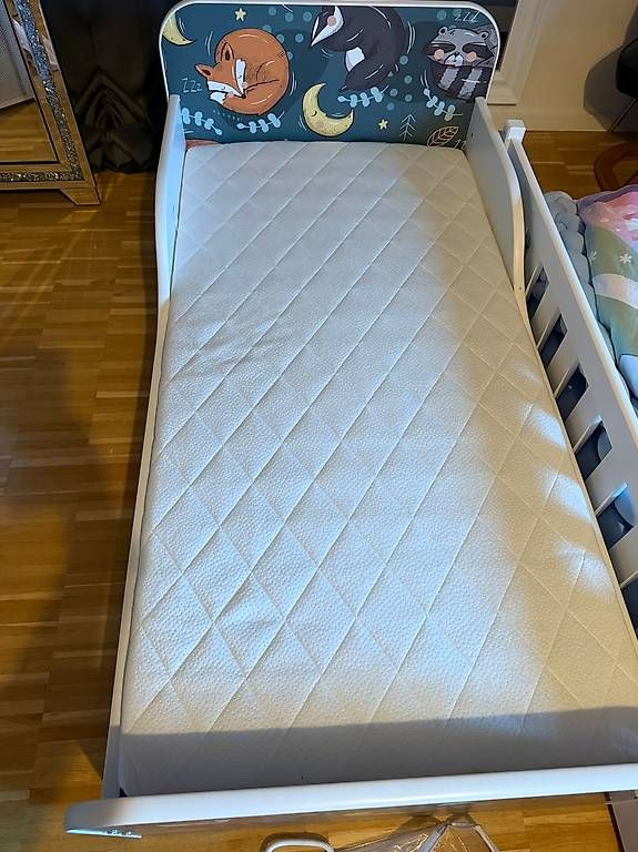 Letti: Kinderbett Alcube 70x140 cm – Usato da Neftenbach venduto da Latinalady