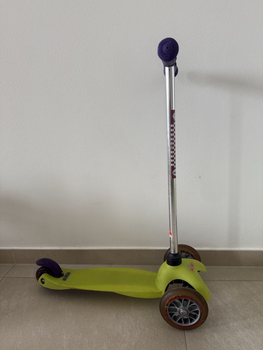Micro Veicoli per bambini: Micro Mini Trotti Scooter Grün 🛴 – Usato da Zürich venduto da licaT 1