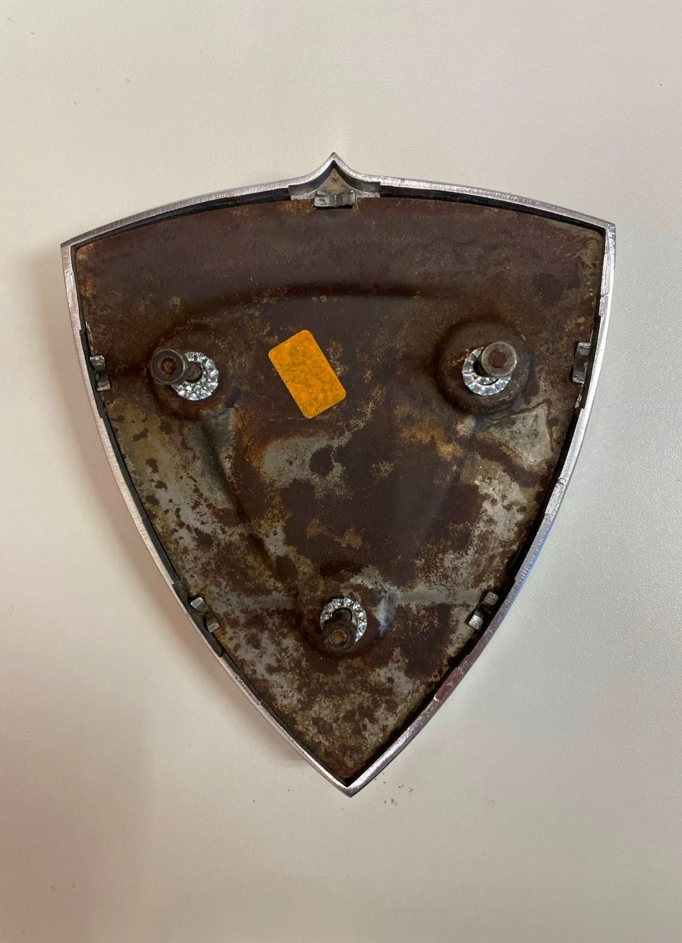 Peugeot Tutti pezzi di ricambio auto: Peugot Emblem mit Löwe – Usato da Lenk im Simmental venduto da trampeltier61 1