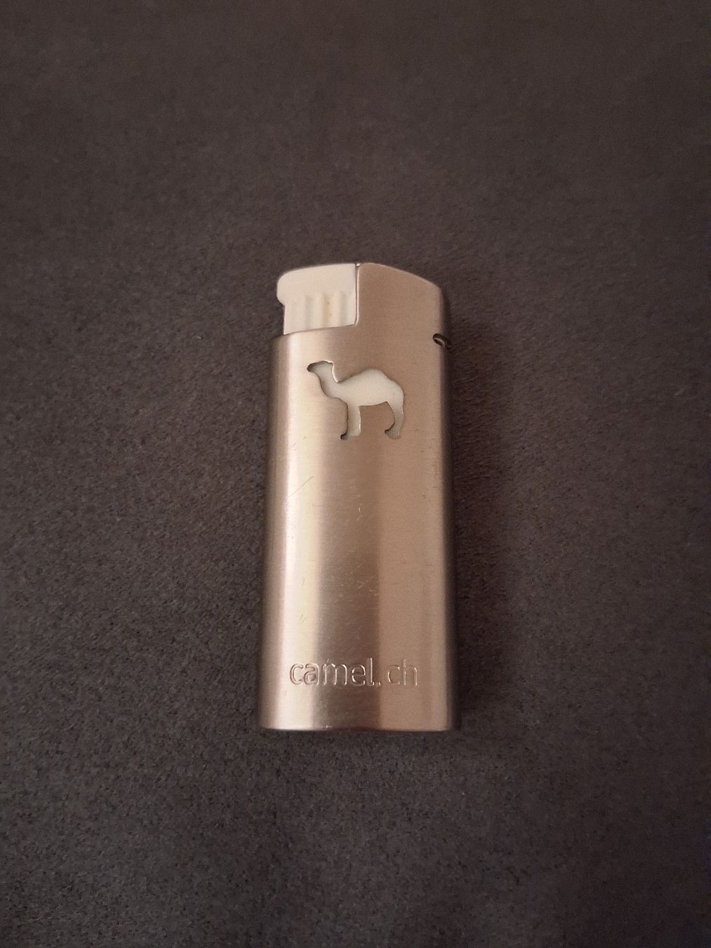 Camel Accendini: Briquet de collection Camel – Nuovo e nell'imballaggio originale da St-Imier venduto da supernova21