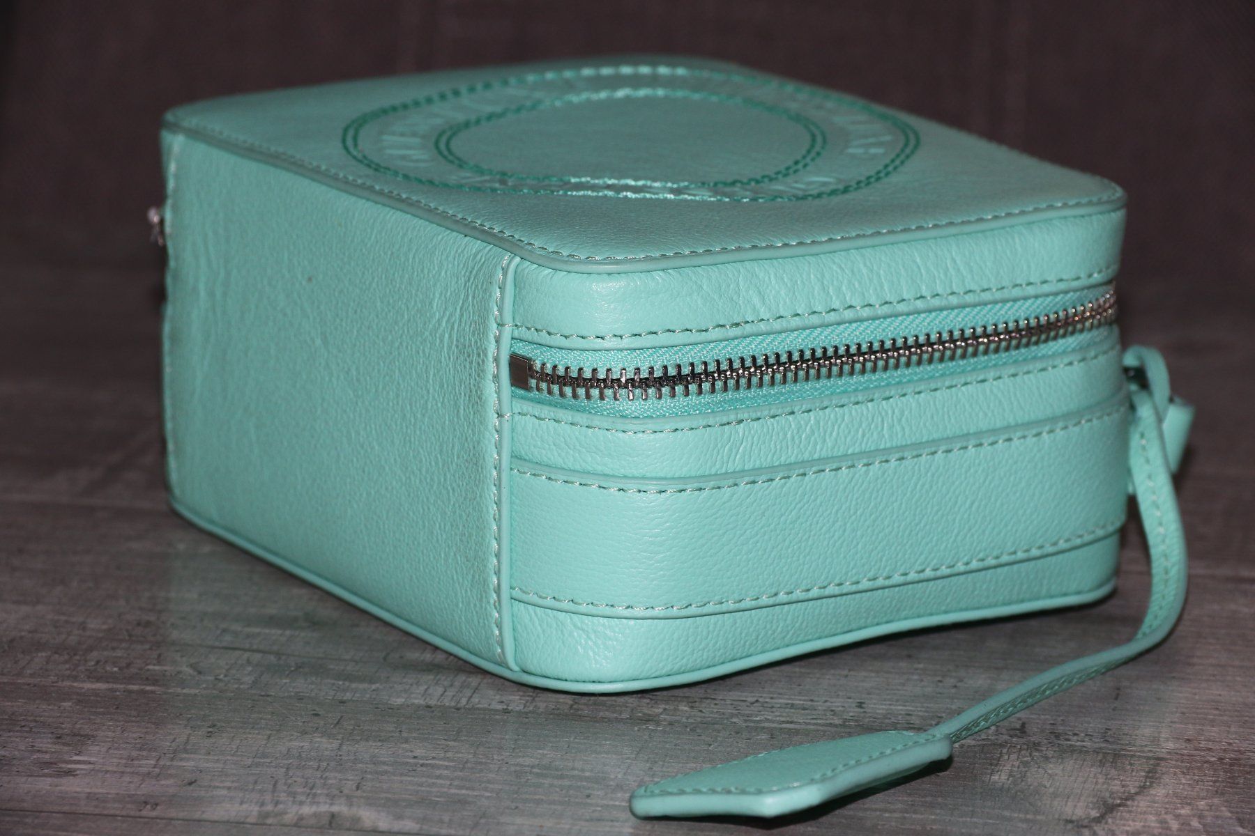 Guess Borse da donna: Neue hübsche GUESS Tasche – Nuovo e nell'imballaggio originale da Oberwil-Lieli venduto da Svetlana28 3