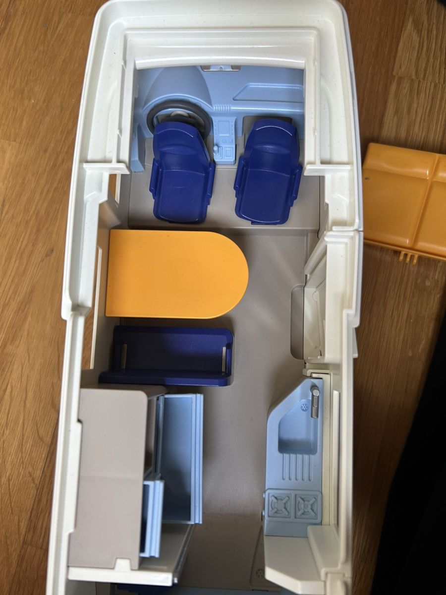 Playmobil Giocattoli: Playmobil Camper – Usato da Zürich venduto da Petrita 5