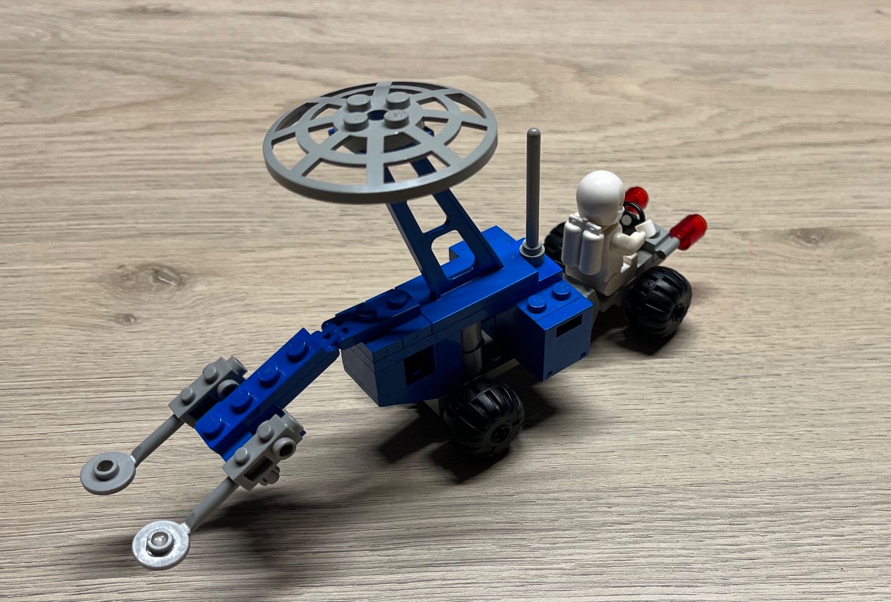 Lego Kit di costruzioni: Légo 6844 "Explorer vehicle" VINTAGE complet + Manuel – Usato da Courgenay venduto da Kolfree 5