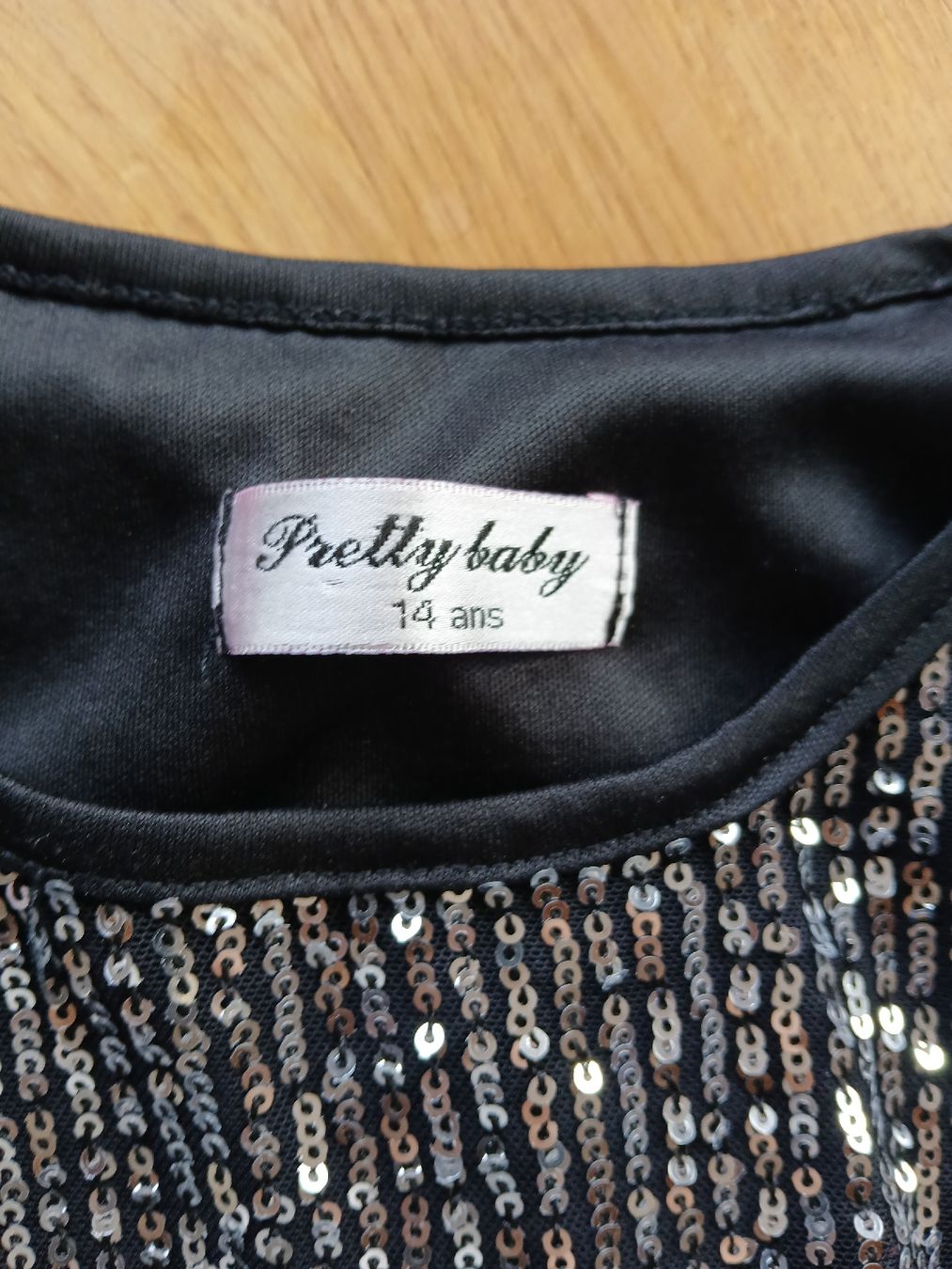 Vestiti & Gonne: Schwarzes Tüllkleid mit Pailletten – Usato da Kleindöttingen venduto da Christina22 1