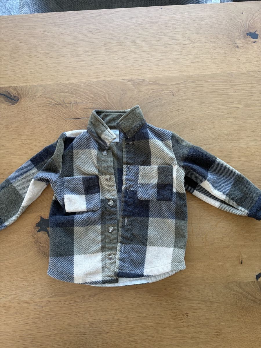 H&M Ensembles coordonnés: Kleiderpaket Herbst/Winter Grösse 92 – D'occasion à Bütschwil par Fdu_9606 9