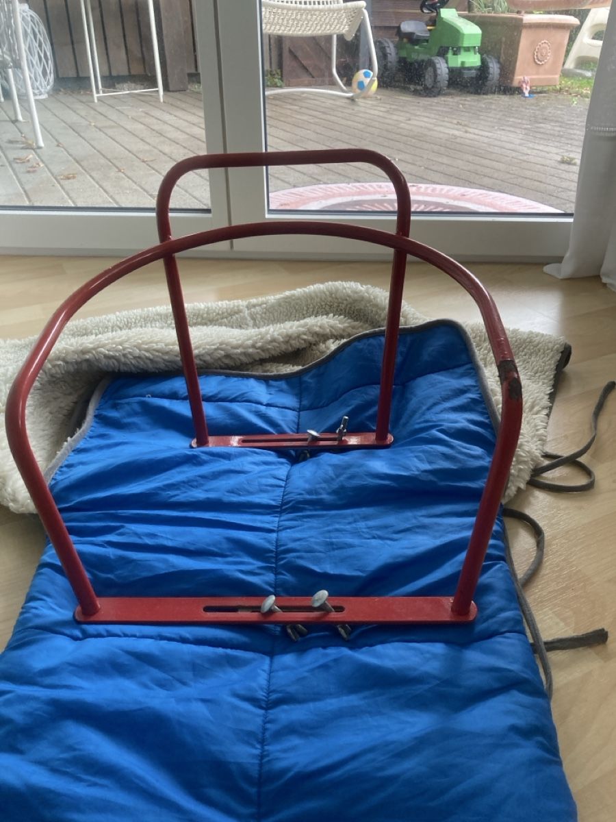 Auto-Kindersitze: Schlittensitz + Schlafsack Kinder – Gebraucht aus Walchwil von LJS1982